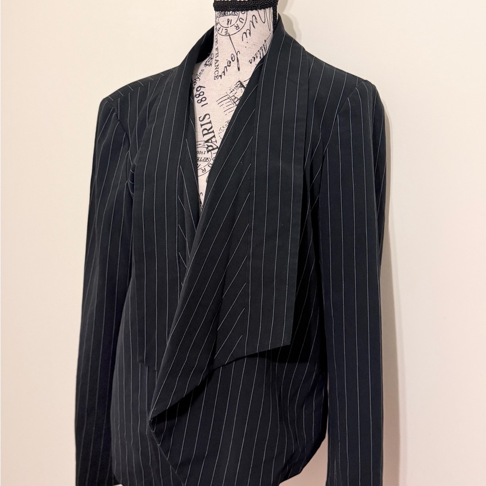 Calvin Klein Black Pinstripe Blazer Size Large